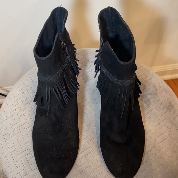 Gianni Bini Shoes | Suede Fringed, New Bootie | Black | Size: 8.5 - Picture 7 of 15